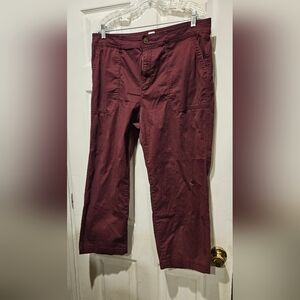 GAP KHAKI PANTS